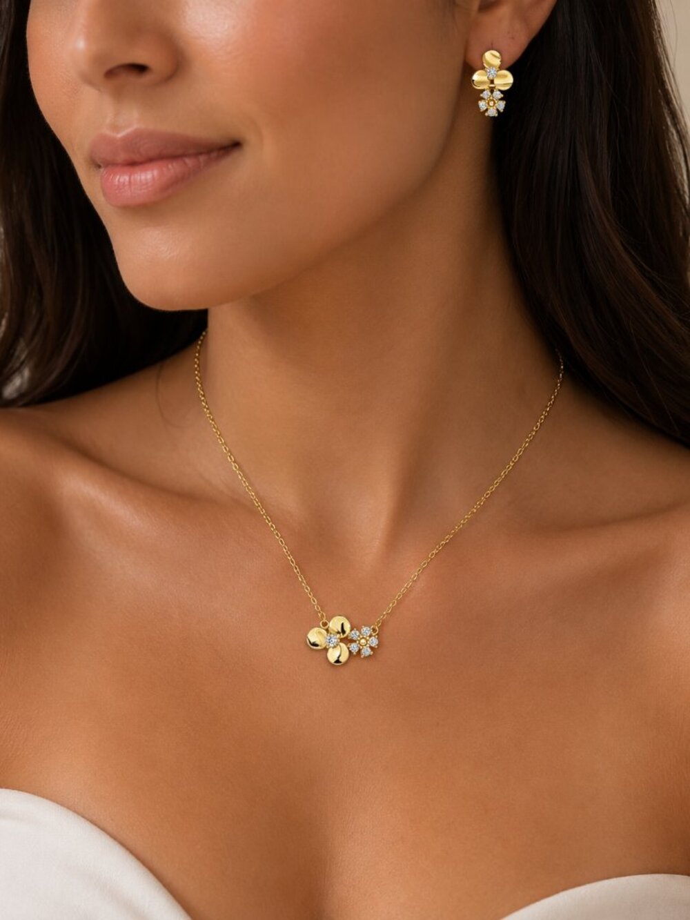 New Gold plated over Sterling SilverF lower Clover Designer look Necklace set